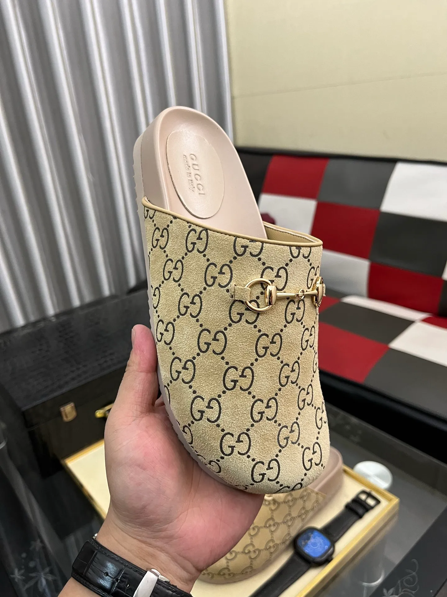 Ex-factory price: 420⌚️⌚️[Gucci] 2025 new season half-slip men's shoes, made of Italian imported first-layer frosted cowhide➕sheepskin lining, original hardware buckle, original combination wear-resistant outsole, real shot 🎬 Very comfortable on the feet, size 38-44